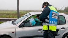 Imagem de Polícia já está no terreno a fiscalizar as principais fronteiras entre concelhos