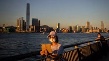 Imagem de Covid-19: Hong Kong agrava restrições para conter segunda vaga de contágios