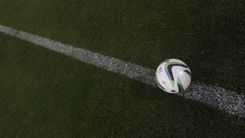 Imagem de Contratos de jogadores automaticamente prorrogados até final da I Liga
