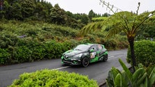 Imagem de Rui J. Fernandes e João Silva em evidência no Rali Vinho Madeira