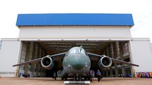 Imagem de Governo vai comprar 5 KC-390 usados também para combater incêndios