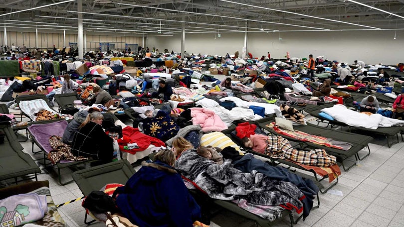 Imagem de UE já recebeu em 12 dias tantos refugiados quanto em 2015 e 2016
