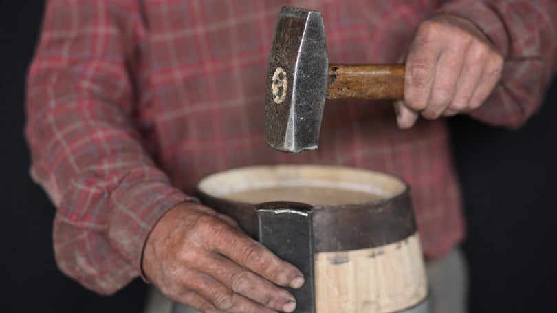 Curso de tanoeiro começa amanhã no Funchal