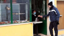 Imagem de Cafés de São Miguel apostam nas vendas ao postigo (Vídeo)