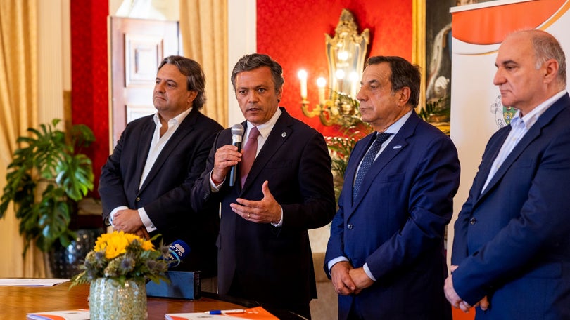 Imagem de Funchal e CS Madeira assinam protocolo no valor de 40 mil euros