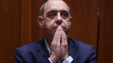 Imagem de Ministro da Saúde rejeita ideia de caos nas urgências