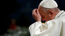 Imagem de Papa lamenta que migrantes que fogem dos seus países encontrem `portas fechadas`