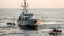 Imagem de Barco patrulha português ajuda no resgate de 96 migrantes