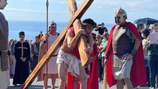 Imagem de Cerca de 60 atores encenaram a «paixão de Jesus Cristo» em Câmara de Lobos (vídeo)