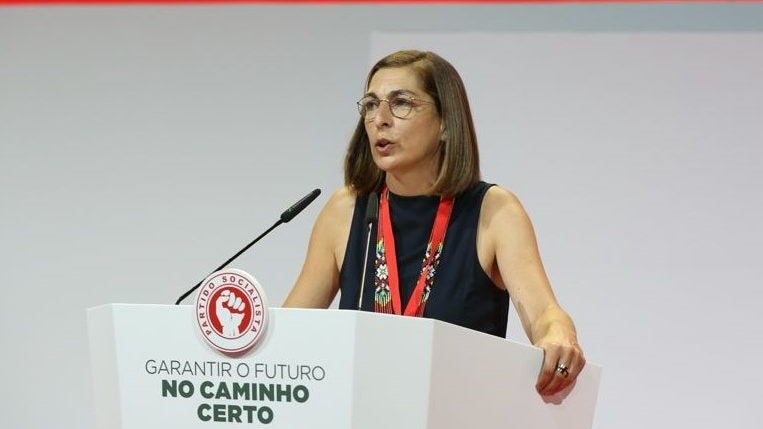 Imagem de Ana Catarina Mendes representa Governo no debate de urgência do PSD