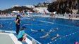Imagem de Lido dá `Maior Aula de Natação do Mundo` a pensar na segurança das crianças e jovens