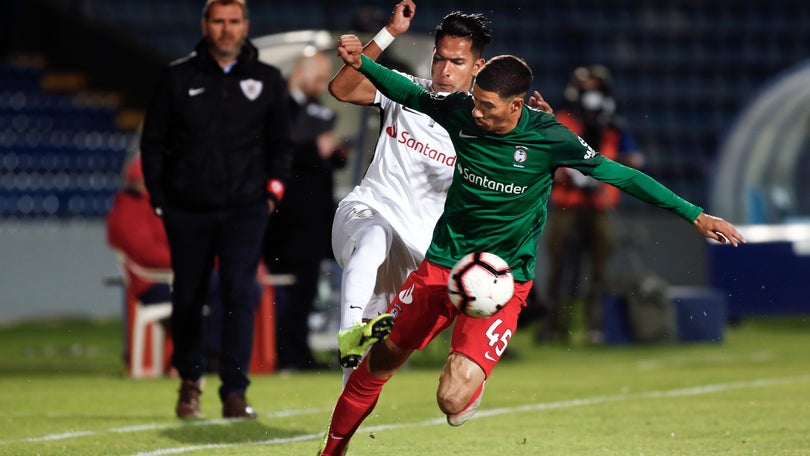 Imagem de Marítimo bate Santa Clara e leva três vitórias seguidas na I Liga