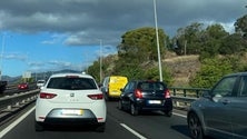 Imagem de Acidente em cadeia causa congestionamento na Via Rápida