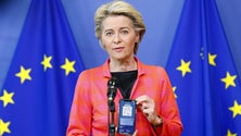 Von der Leyen testa aplicação dos certificados digitais