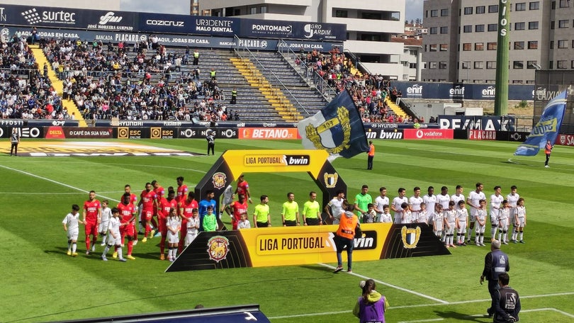 Imagem de Marítimo derrotado pelo Famalicão nos descontos