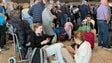 Poeiras encerram aeroporto e deixam 9 mil sem avião (vídeo)