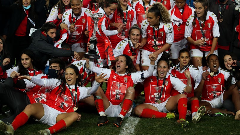 Imagem de Madeirenses conquistam Taça de Portugal feminina