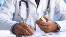 Imagem de 14% dos portugueses recusam tomar antibióticos, diz estudo