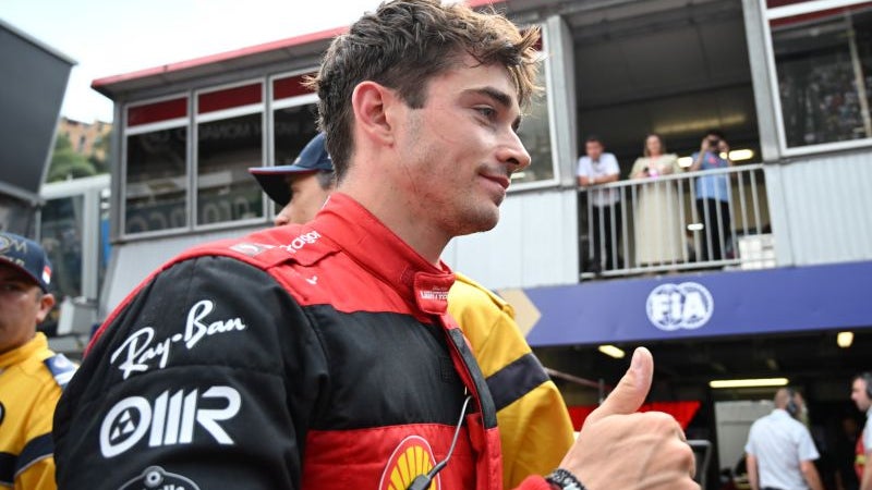 Leclerc conquista pole nas ruas familiares de Monte Carlo