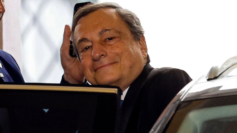 Draghi apresentou a demissão ao chefe de Estado