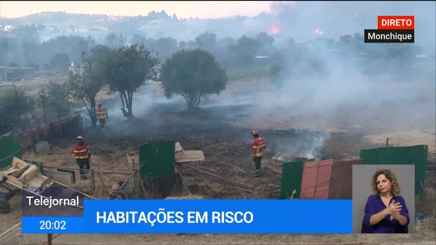 Vento forte e imprevisível dispersa meios de combate ao ...