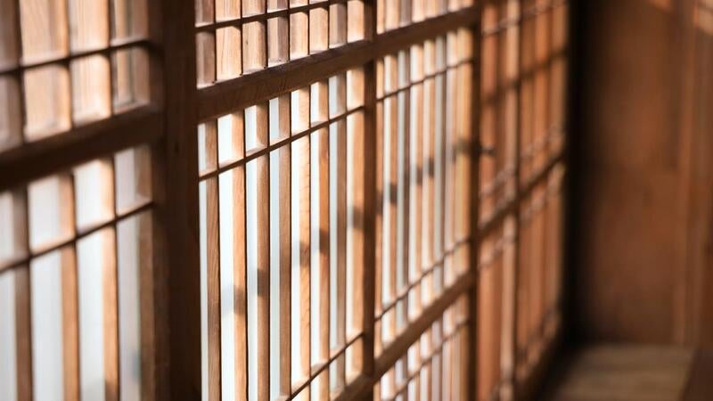 Magistrados ficam presos dois dias para saber como é viver na prisão