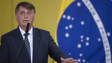 Imagem de Bolsonaro pede segunda oportunidade na presidência do Brasil