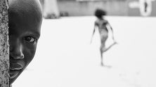 Imagem de Luís Godinho apresenta livro de fotografia (Vídeo)