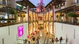 Imagem de Trocas de Natal voltam a encher centros comerciais