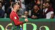 Imagem de Al-Mutawa rende-se a CR7 após este quebrar o seu recorde: «És uma lenda»