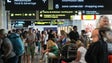 Imagem de Aeroporto da Madeira sem meios humanos para aplicar plano de contingência para turistas ingleses