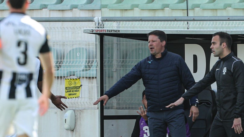 Imagem de Paulo Sérgio diz que Portimonense vai defrontar FC Porto com «ambição de ganhar»