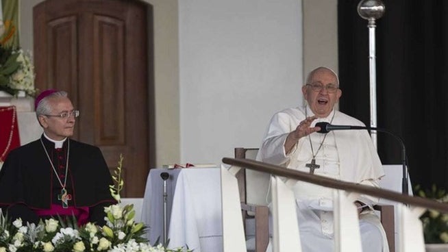 Imagem de Igreja não tem portas, para que todos possam entrar