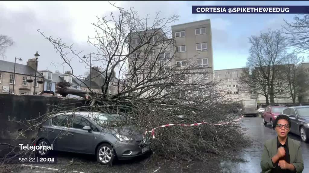 Reino Unido e Irlanda do Norte. Tempestada Isha já fez cinco mortos