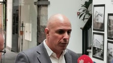 Imagem de Paulo Cafôfo lança repto a Lopes da Fonseca