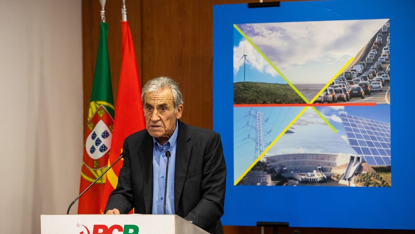 Imagem de PCP insta Governo a apresentar soluções para refugiados
