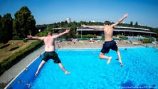 Imagem de A reabertura das piscinas vai ser autorizada esta semana (Áudio)