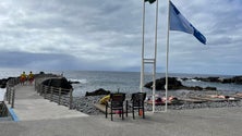 Bandeira azul hasteada em Santa Cruz (vídeo)