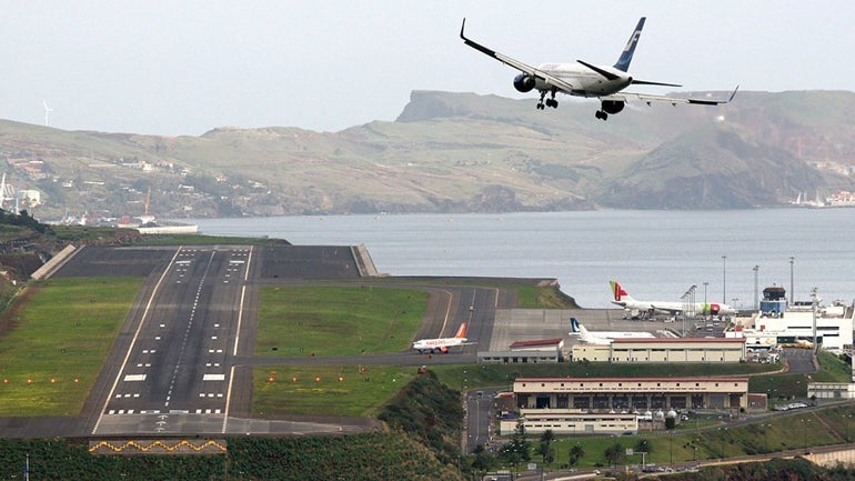 Cerca de 20 voos aterraram este ano no Aeroporto da Madeira fora dos limites de vento