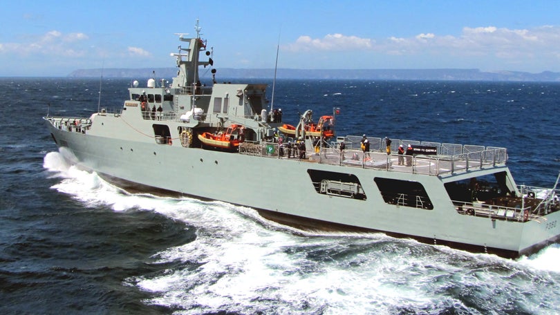 Marinha apoia resgate de 55 migrantes no Mar Jónico