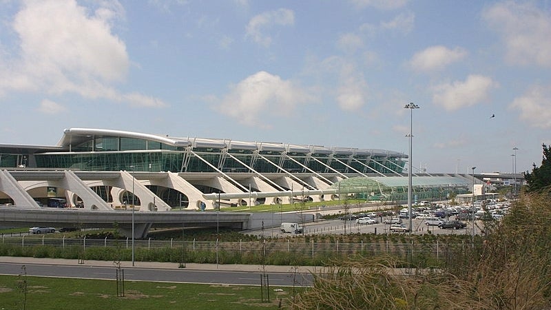 Imagem de Governo aprova redução da taxa de segurança aeroportuária para 1,80 euros
