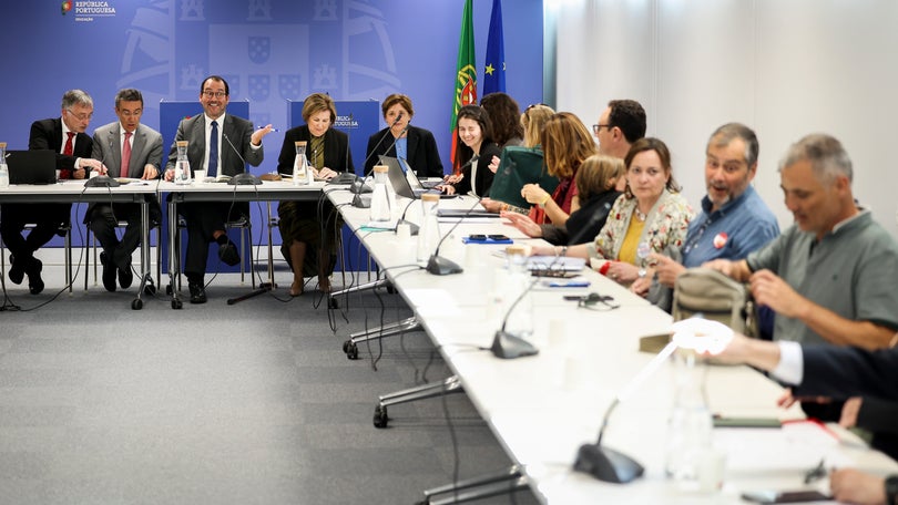 Imagem de Professores sem expectativa de acordo sobre tempo de serviço