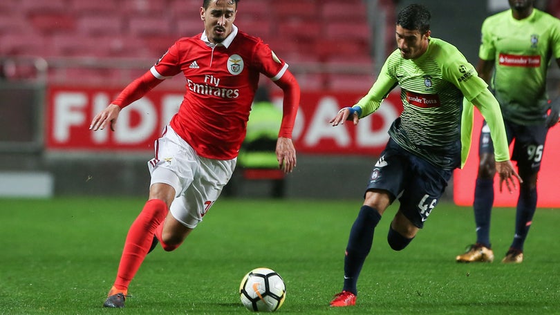 Benfica goleia Marítimo na Luz