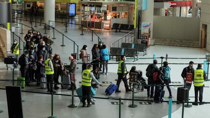 Imagem de Aeroporto de Lisboa reforça testagem