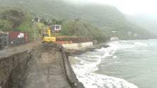 Imagem de Obra de recuperação do muro da Praia Formosa gera contestação