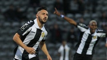 Imagem de Nacional vence Vitória de Guimarães e afasta-se dos últimos lugares