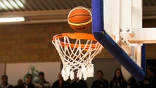 Equipa feminina da Francisco Franco sagrou-se campeã regional de basquetebol em sub-14