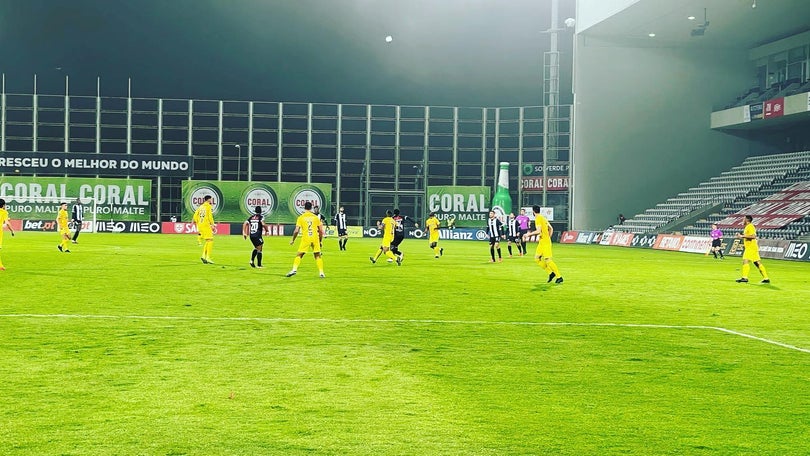 Imagem de Derrota pesada no regresso de Manuel Machado
