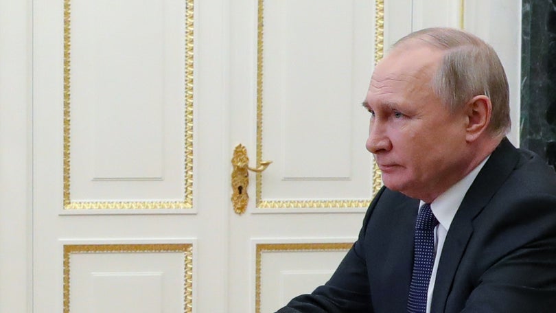 Imagem de Putin pede ao Ocidente para deixar de dar armas a Kiev