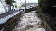 Chuva provoca inundações na costa Oeste da Terceira (Vídeo)